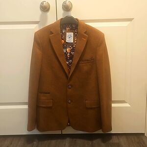 Selling a blazer with matching waistcoat